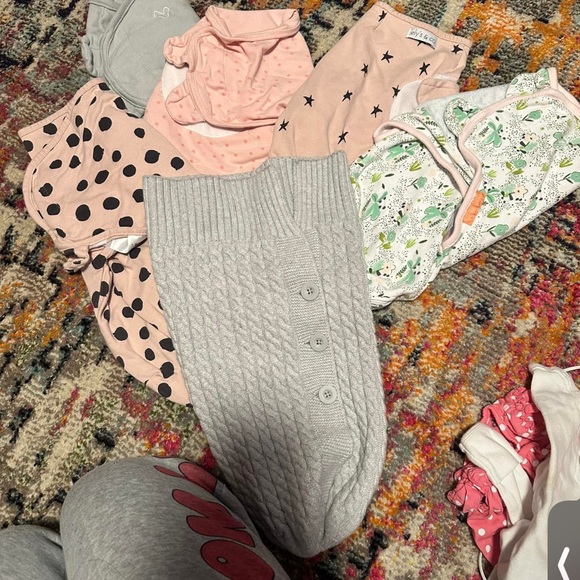 NEWBORN GIRL Lot - Picture 6 of 6